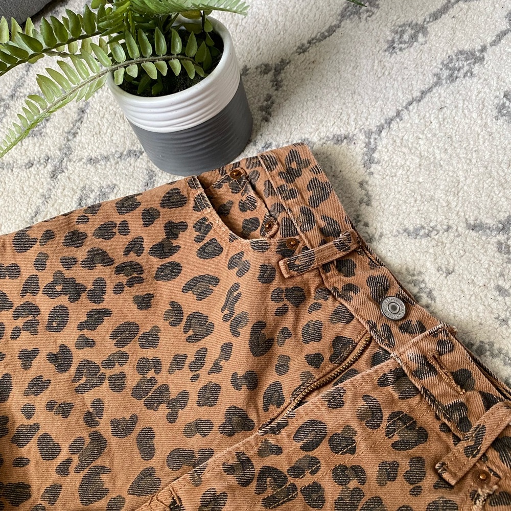 Abercrombie & Fitch Leopard Print Denim Shorts - Picture 2 of 5
